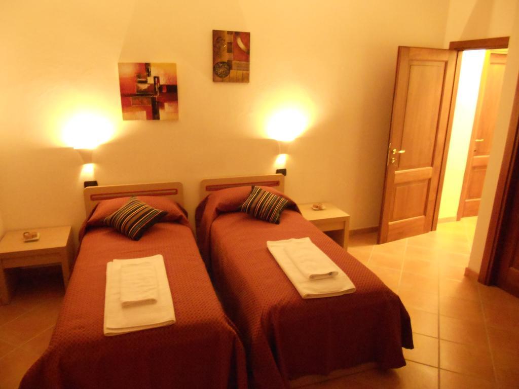 Il Grappolo In Langa Villa Monastero Bormida Room photo